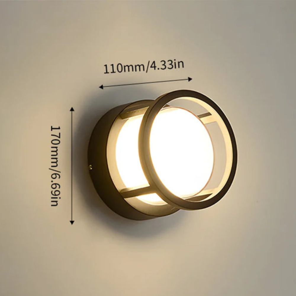 Wodoodporna lampa LED z czujnikiem ruchu