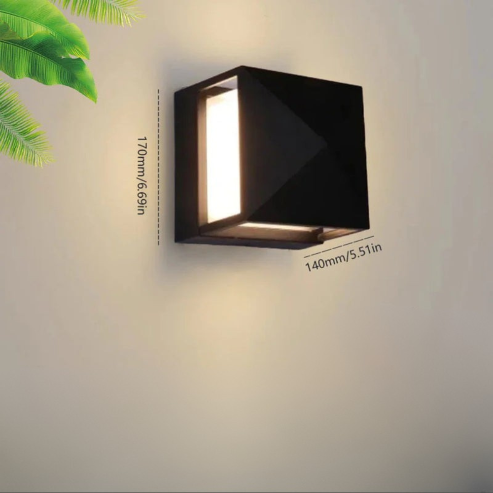 Wodoodporna lampa LED z czujnikiem ruchu